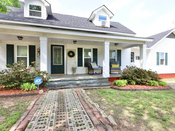 317 N 3rd St, Glenwood, AR 71943