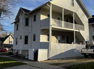 904 Pleasant St, Dekalb, IL 60115