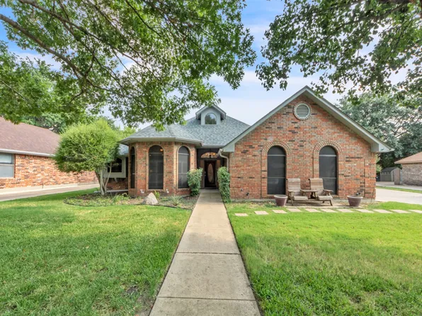 7304 Spurgeon Ct, Fort Worth, TX 76180