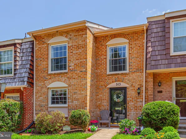 513 Meadow Hall Dr #D513, Rockville, MD 20851