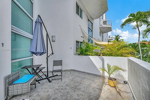 7728 Collins Ave Photo 1