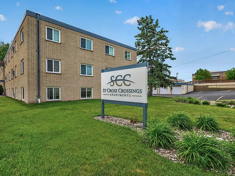 St. Croix Crossings Apartments — Photo 23