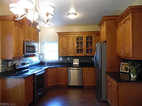 5903 Dunkirk St, Portsmouth, VA 23703