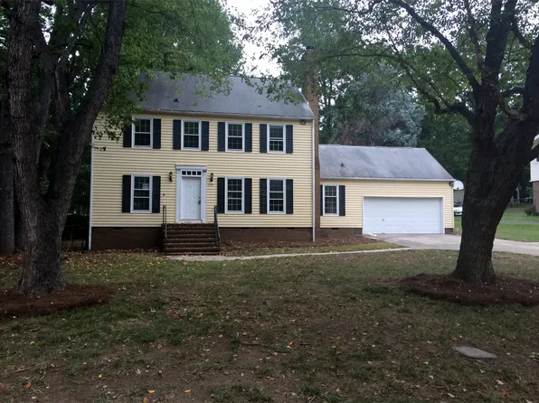 1523 Bonnie Ln, Charlotte, NC 28213