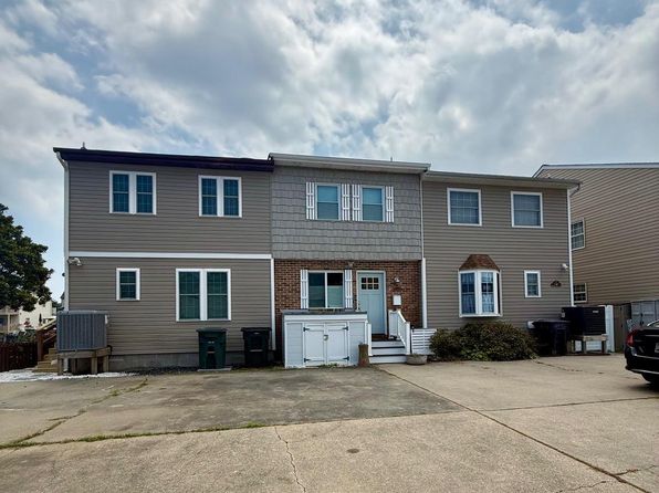 139 Newport Bay Dr #A-206a