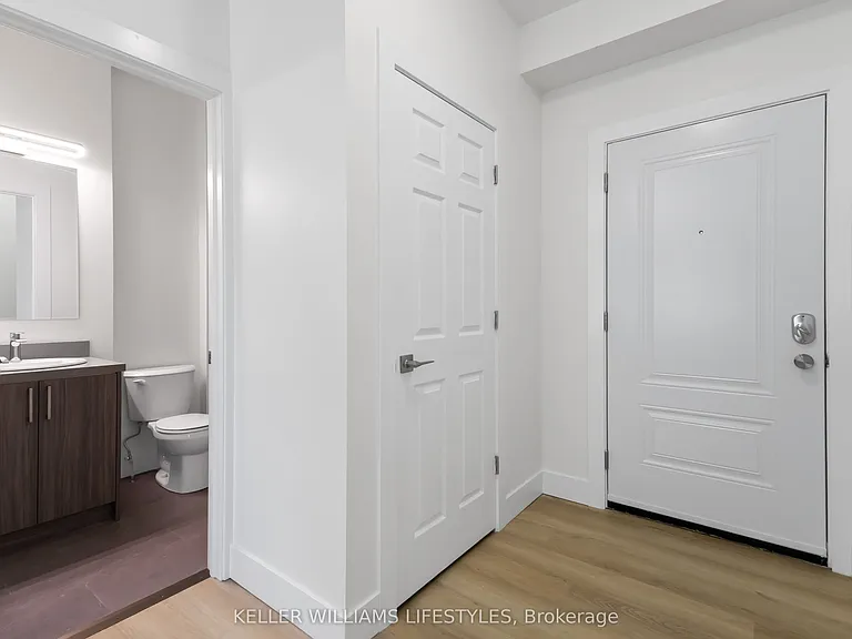 178 Woodward Ave #D — Photo 6