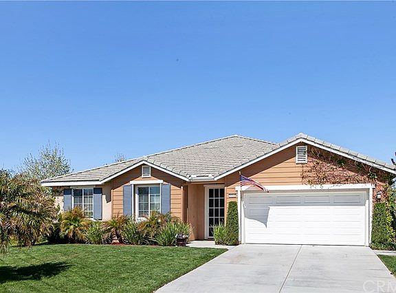 3rd image of 30949 Moonflower Ln