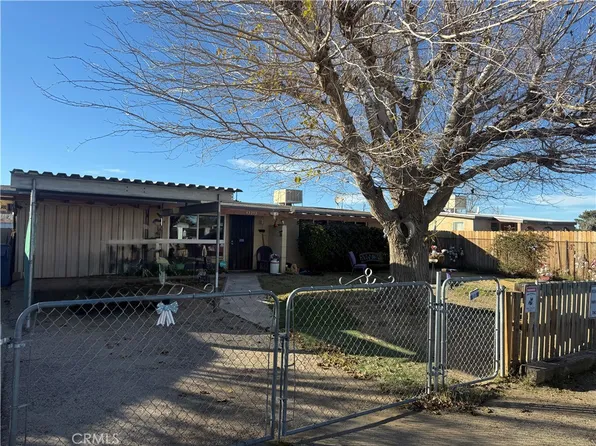 43253 6th St E, Lancaster, CA 93535