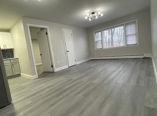 35 Deerfield Ct #F1, East Hartford, CT 06108