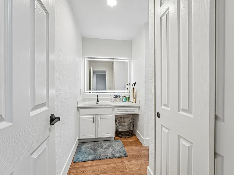 Summerwood Apartments — Photo 27