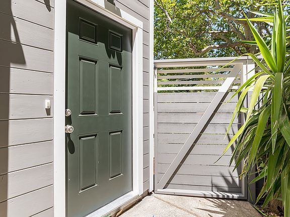 Private Entrance