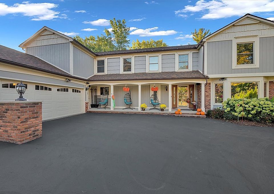 1st image of 3834 Spanish Oaks Dr