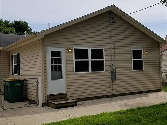 4th image of 217 Funston Ave