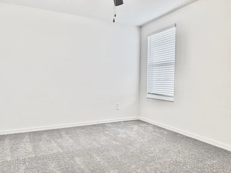 Additional bedroom