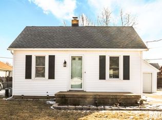 114 Kenwood St, East Peoria, IL 61611
