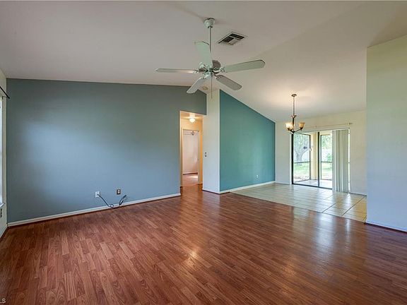 4th image of 2403 SE 8th Ave
