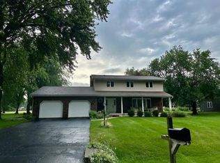 4526 Oak Springs Cir, Deforest, WI 53532