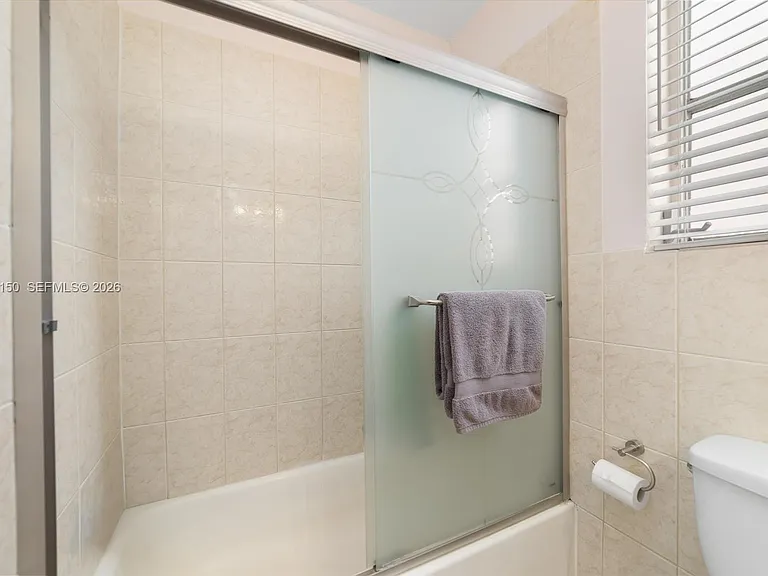 4521 NE 21st Ave #1 — Photo 16