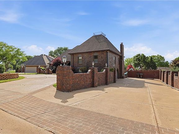 4th image of 16701 E George Franklyn Dr