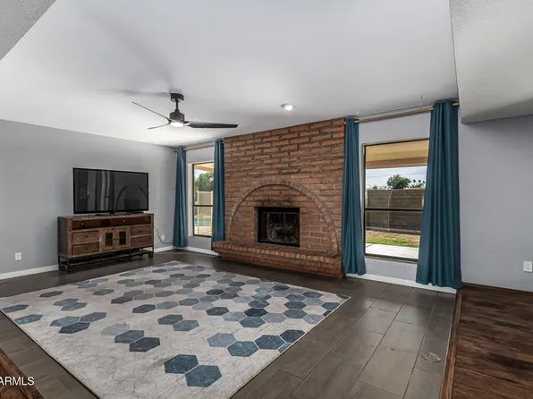 2435 E KENWOOD Circle, Mesa, AZ 85213