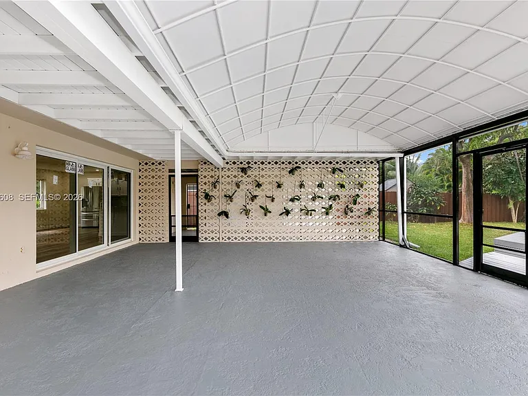 1507 Harding St — Photo 37