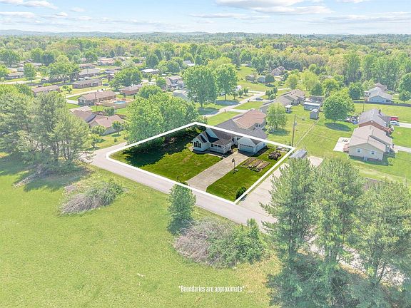 4th image of 3033 Clear Springs Dr