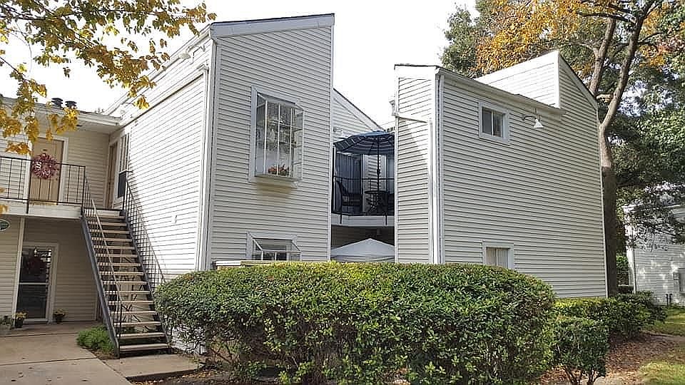 1st image of 9809 Richmond Ave Unit G12