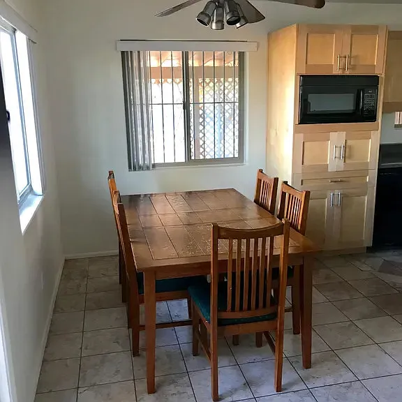 2601 N Euclid Ave — Photo 6