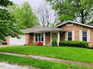1144 Great Falls Ct, Ballwin, MO
