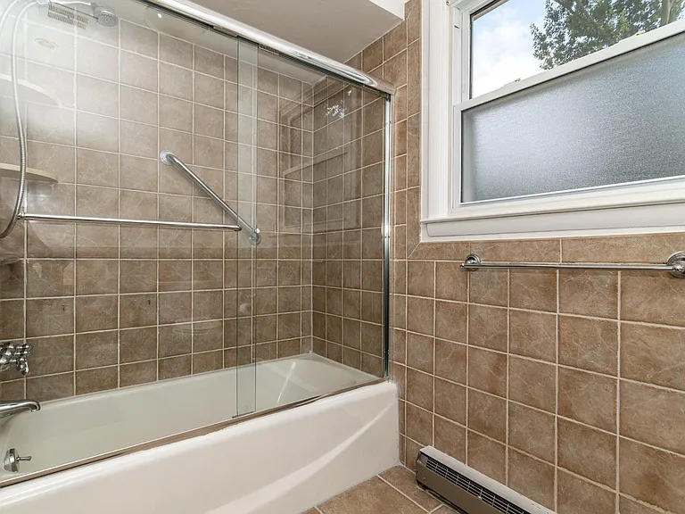1800 Lark Ln — Photo 44