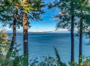 673 Raccoon Point Rd, Eastsound, WA 98245
