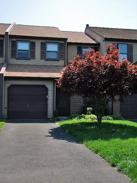 315 Parkview Way photo 1