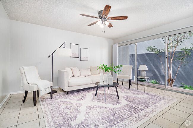1st image of 419 Harding Pl #411
