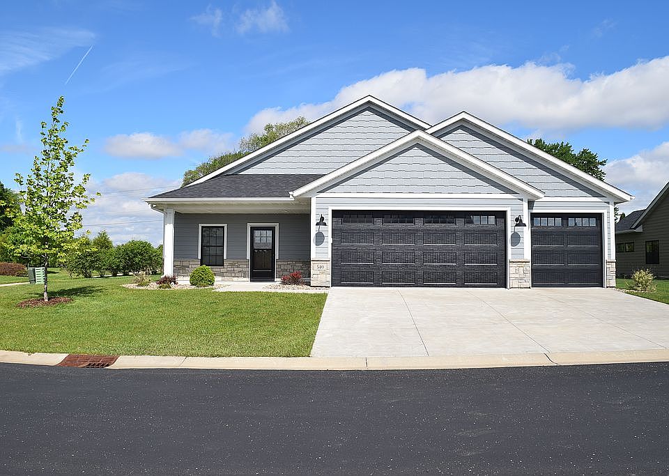1st image of 540 River Valley Ln