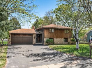 10074 Pilgrim Way, Osseo, MN 55369