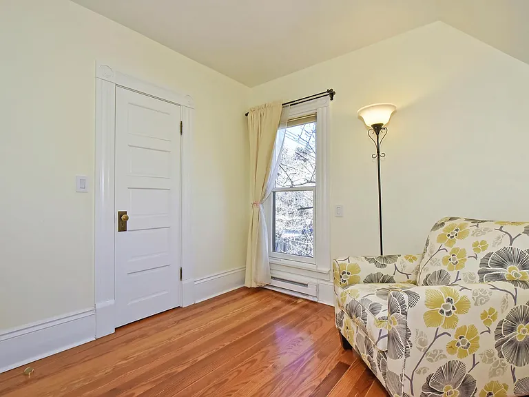 55 Waltham Ave — Photo 13