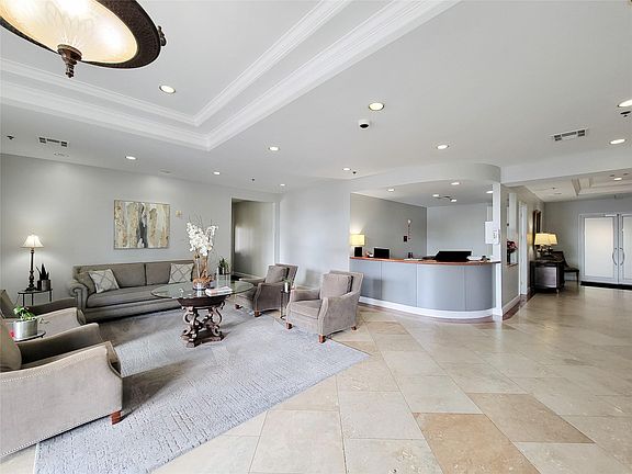 3rd image of 2520 Robinhood St APT 800