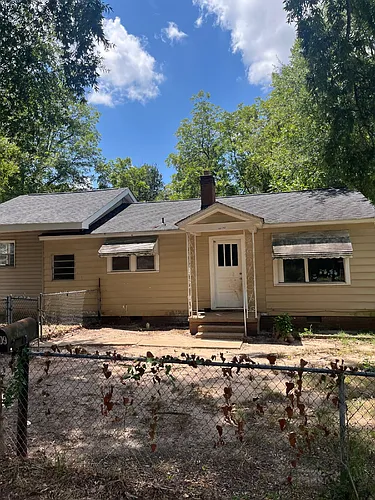 1709 Martin Ave Photo 1