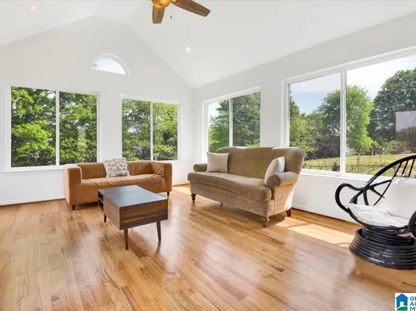 1773 King James Dr, Alabaster, AL 35007