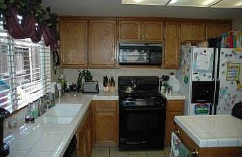 5th image of 3427 Parker St