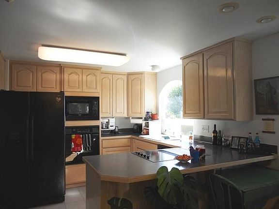 2nd image of 829 Upland Dr