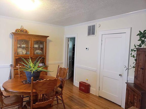 4th image of 325 Roselynn Ln