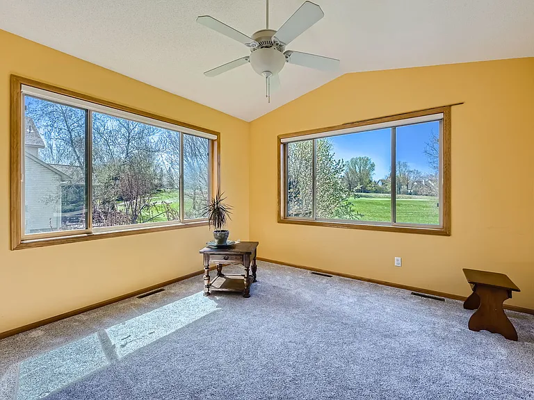 Eagle Valley Dr — Photo 14