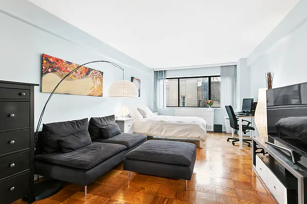 Rented by Compass | media 2