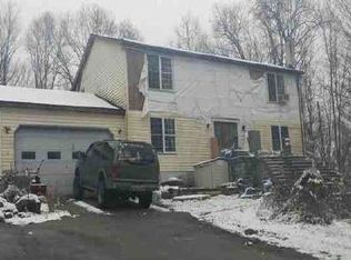 301 Stickles Pond Rd, Newton, NJ 07860