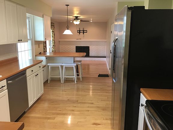Kitchen & Family Room