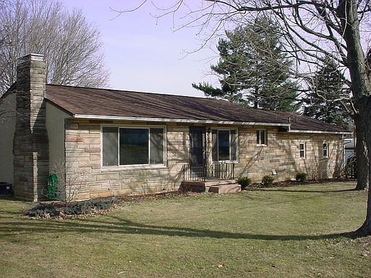 1st image of 110 Pershing Dr