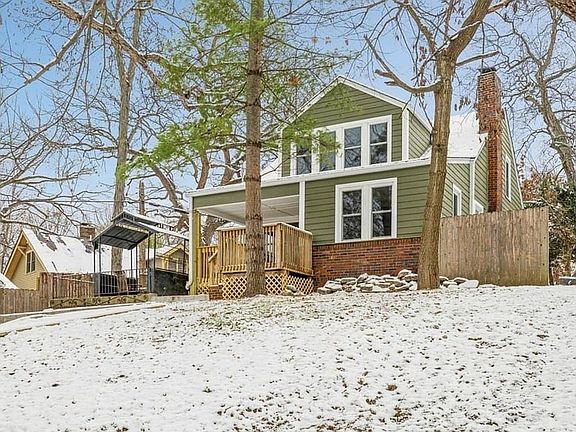 2nd image of 3824 Lanewood Dr