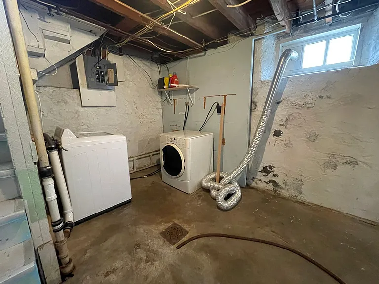 827 Single Ave — Photo 27