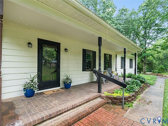 2nd image of 2735 Spencerwood Dr